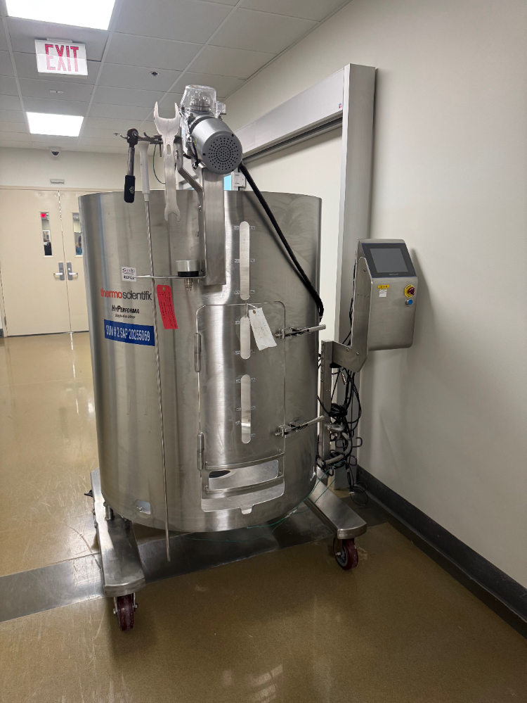 Image of Thermo HyPerforma 1000L Single-Use Mixer